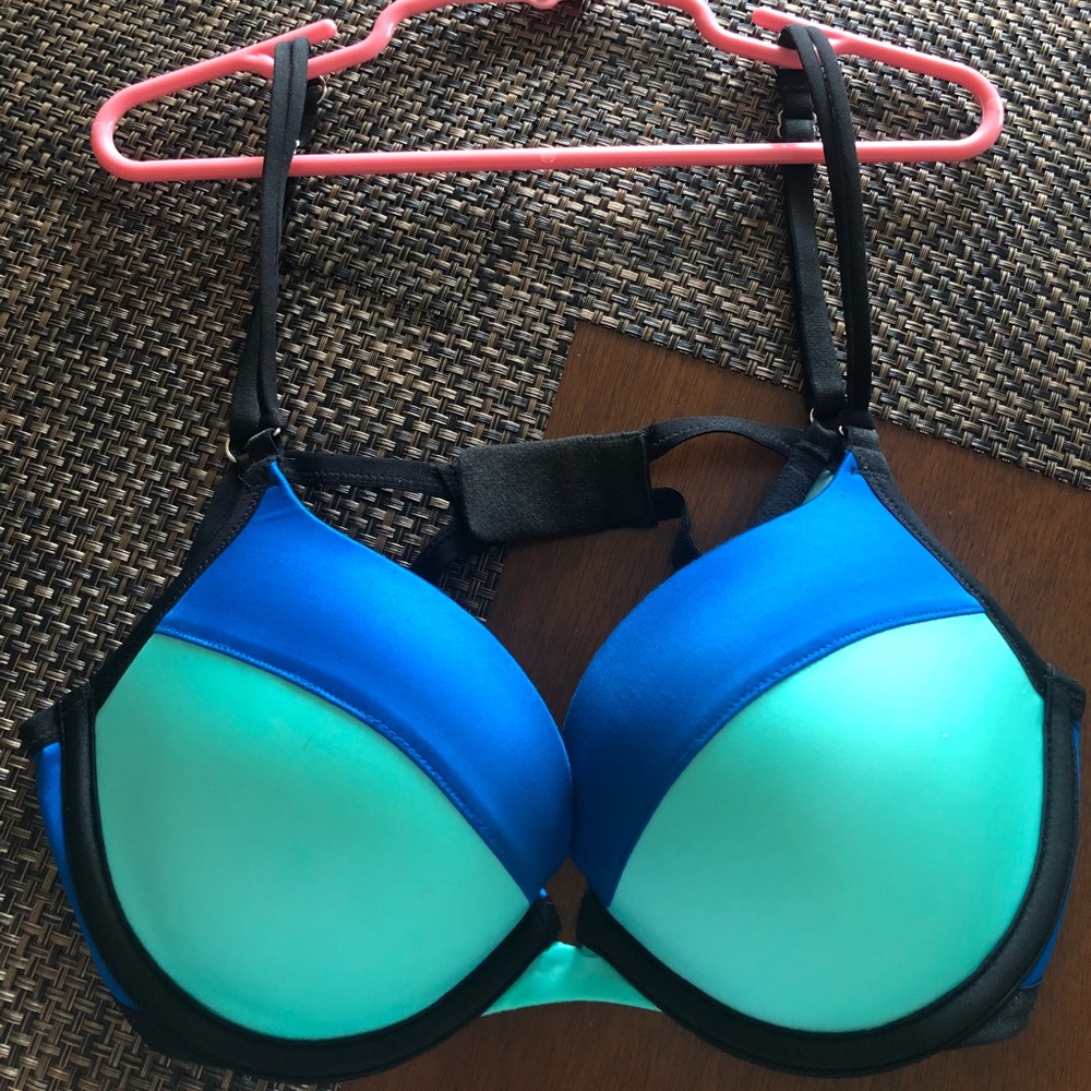 NWOT Victoria Secret Very Sexy Push-up Bikini/bra